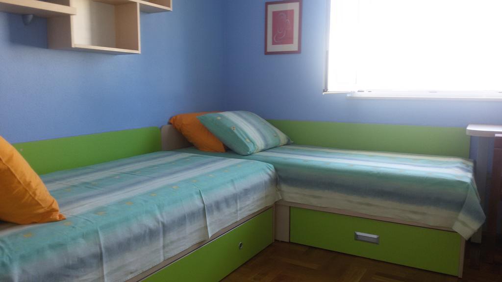 Apartment Mihanovic Žrnovnica Buitenkant foto