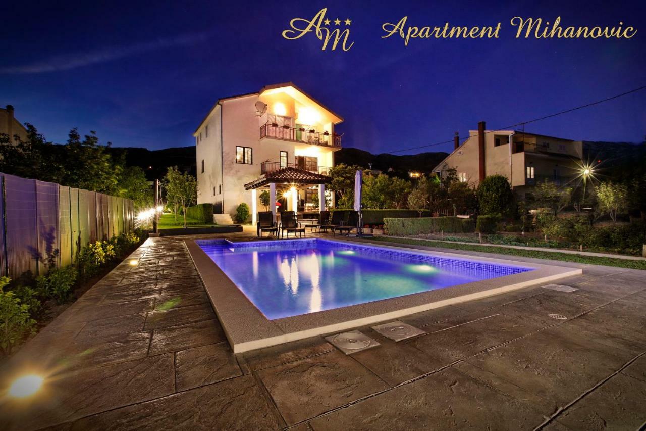 Apartment Mihanovic Žrnovnica Buitenkant foto